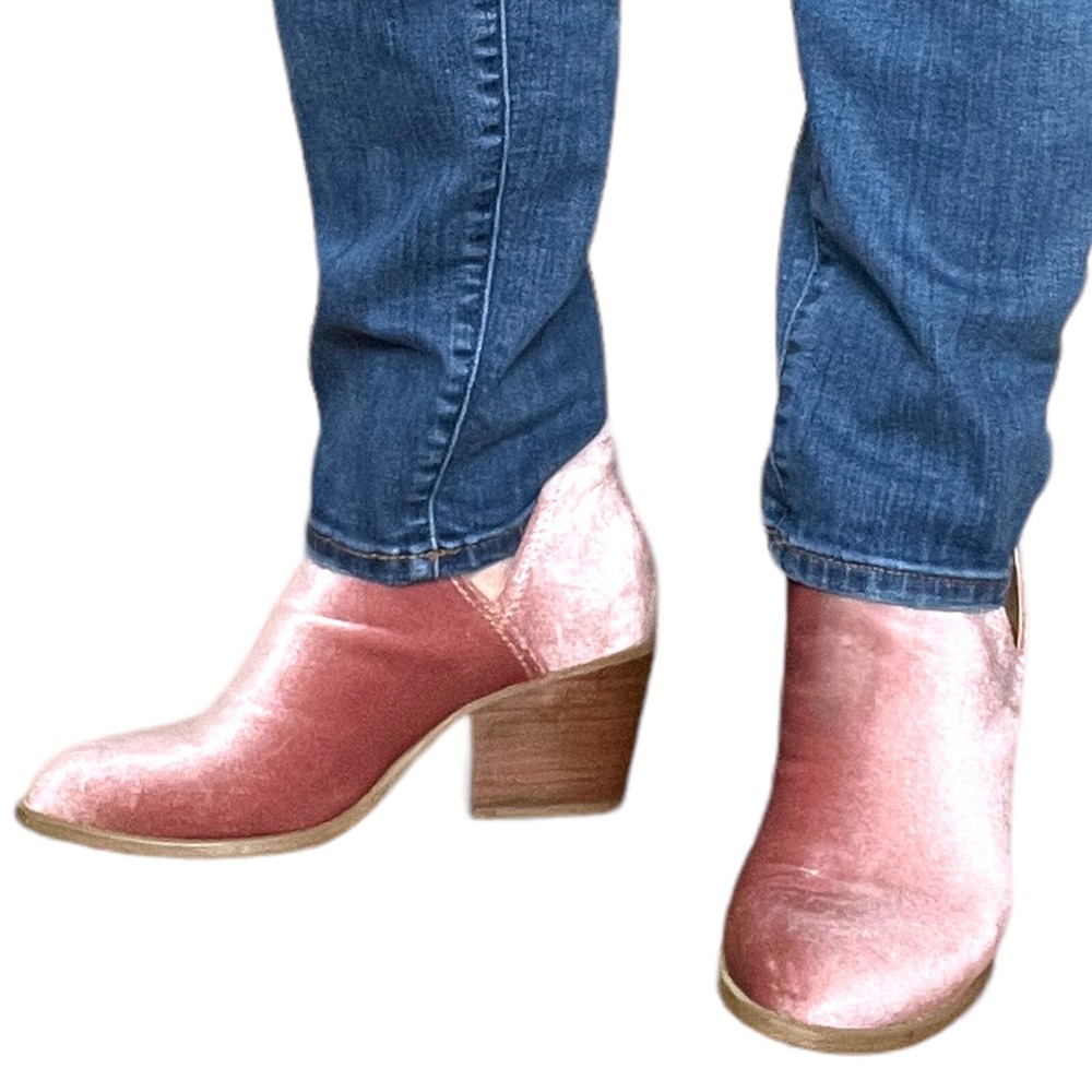 Steve Madden 7.5M Pink Velvet Stacked Block Heel Boot Romantic Fairy Cottage Y2K